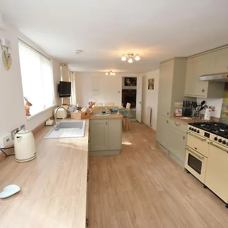 Little Hare Lodge - Spacious 2 Bedroom Attached Bungalow Woodhall Spa Exterior photo