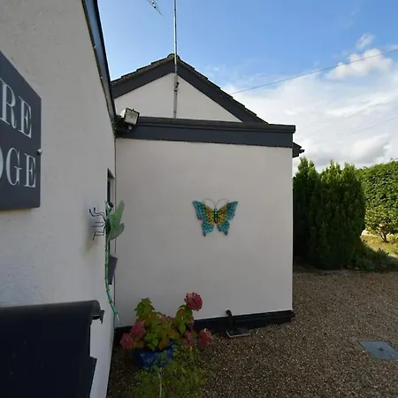 Little Hare Lodge - Spacious 2 Bedroom Attached Bungalow Woodhall Spa Exterior photo