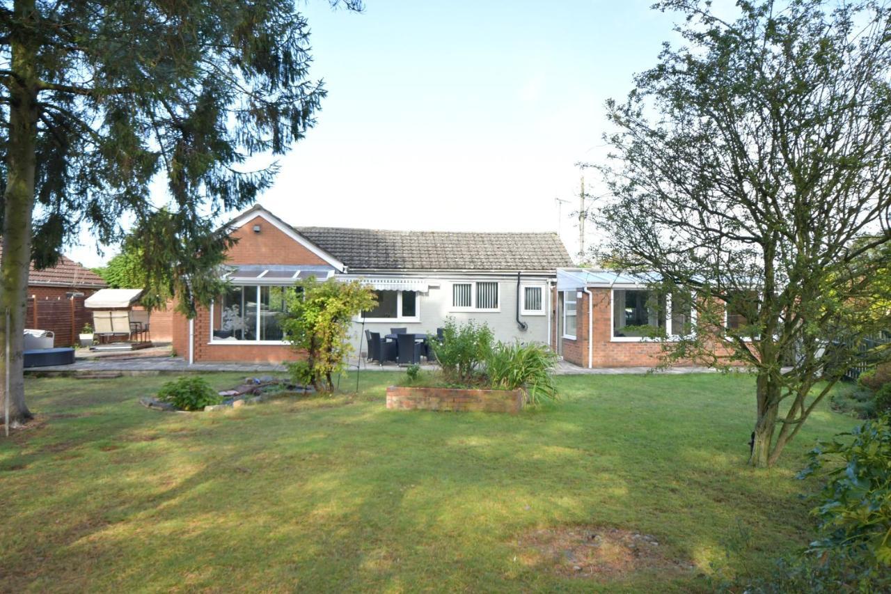 Little Hare - Spacious 2 Bedroom Attached