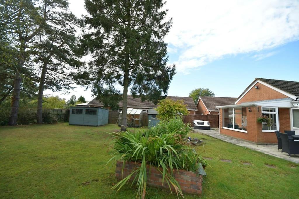 Little Hare - Spacious 2 Bedroom Attached Holiday home